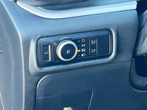 Used 2023 Ford Explorer XLT w/ Equipment Group 202A image 10