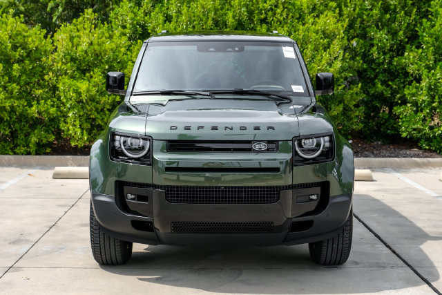 New 2026 Land Rover Defender 110 S AWD/4WD image 7