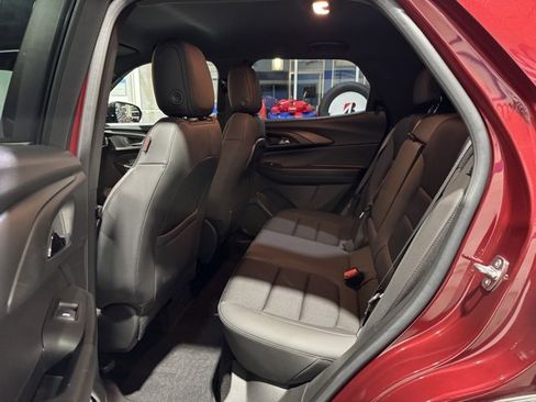 Used 2023 Chevrolet TrailBlazer RS image 8