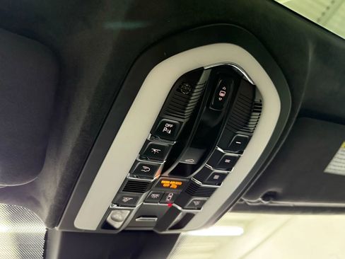 Used 2018 Porsche Cayenne GTS w/ Premium Package Plus image 28