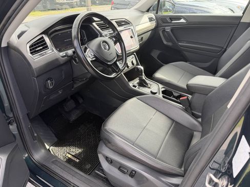 Used 2019 Volkswagen Tiguan SEL AWD/4WD image 9