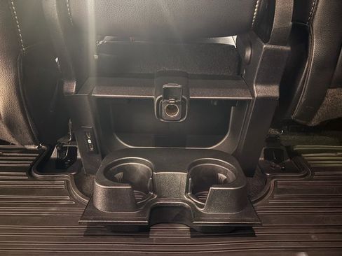 Used 2020 Ford F150 Lariat w/ FX4 Off-Road Package image 27