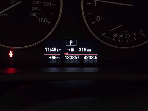 Used 2015 BMW X3 xDrive28i AWD/4WD image 27