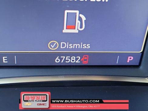 Used 2023 GMC Acadia SLT image 29