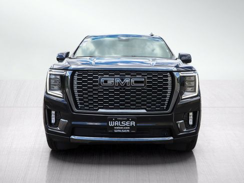 Used 2023 GMC Yukon Denali Ultimate AWD/4WD image 8