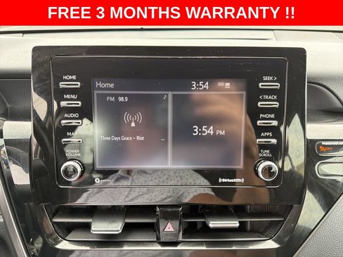 Used 2021 Toyota Camry SE FWD image 17