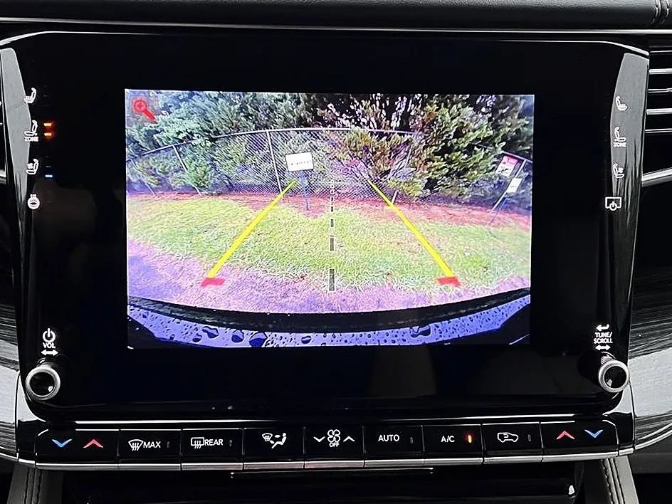 Used 2022 Jeep Wagoneer Series II AWD/4WD image 33