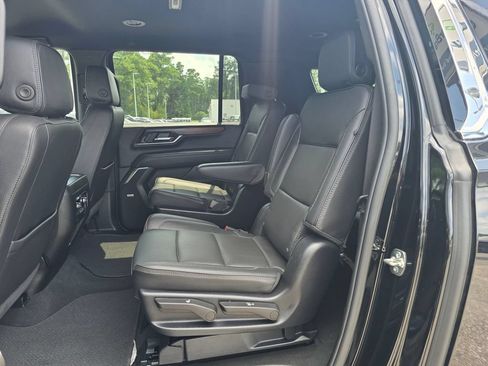 Certified 2025 GMC Yukon XL Denali AWD/4WD image 25