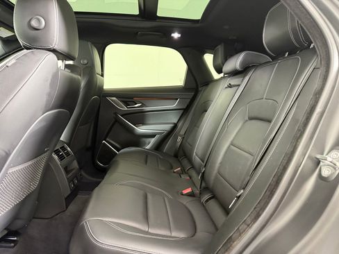 Used 2026 Jaguar F-PACE R-Dynamic S AWD/4WD image 15