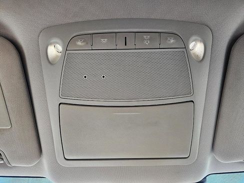 Used 2020 Nissan Rogue SV image 21