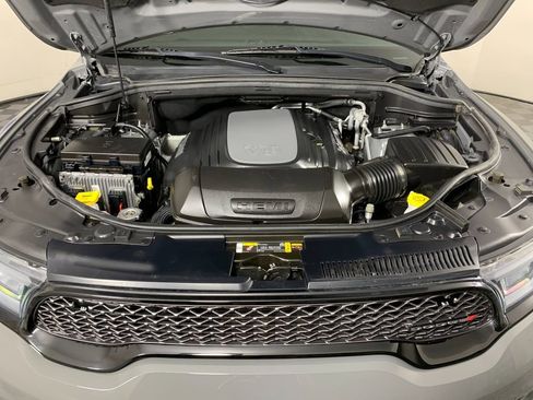 Used 2023 Dodge Durango AWD image 11