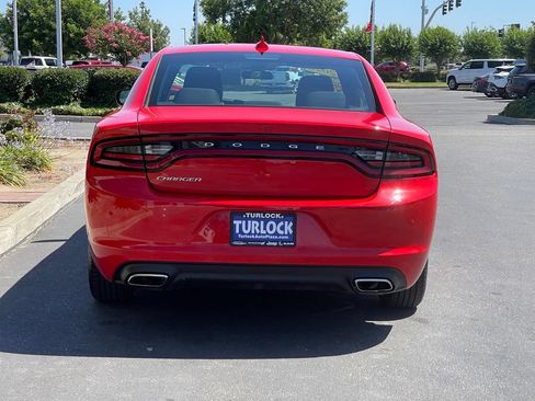 Used 2023 Dodge Charger SXT RWD image 5