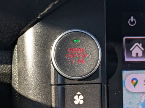 Used 2015 Ford Mustang Coupe image 31