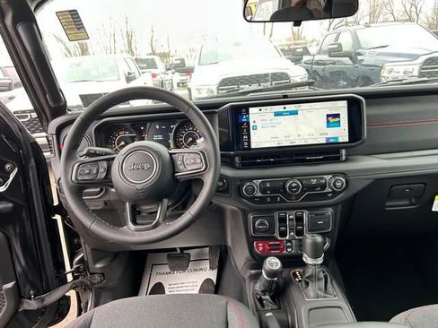 New 2025 Jeep Wrangler Unlimited Rubicon AWD/4WD image 16