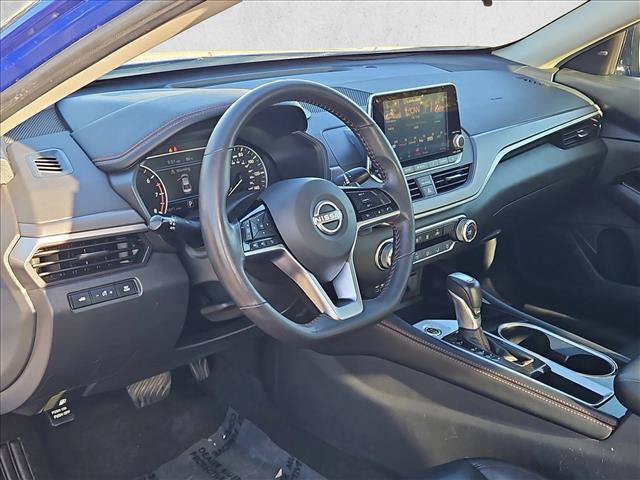 Used 2025 Nissan Altima 2.5 SR FWD image 10