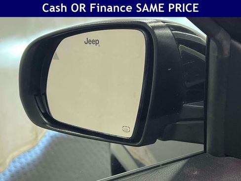 Certified 2023 Jeep Compass Limited AWD/4WD image 18