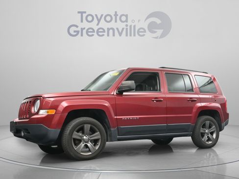 Used 2015 Jeep Patriot High Altitude AWD/4WD image 2