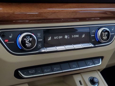 Used 2023 Audi Q5 2.0T Premium Plus image 26