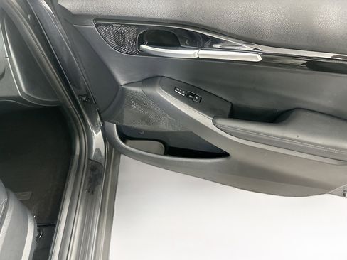 Used 2025 Kia Seltos S image 31