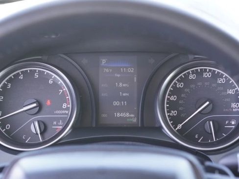 Used 2024 Toyota Camry SE image 20