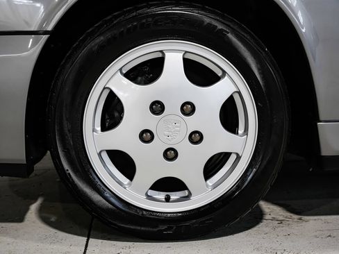 Used 1990 Porsche 911 Carrera RWD image 41