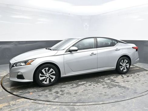 Used 2021 Nissan Altima 2.5 S image 3