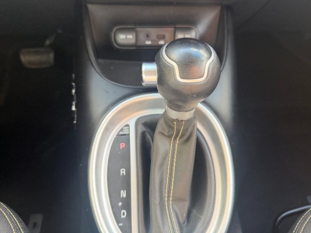 Used 2014 Kia Soul + FWD image 25
