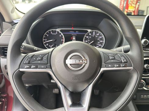 Used 2025 Nissan Sentra SV FWD image 20