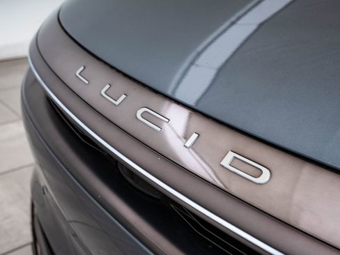 Used 2024 Lucid Air Pure RWD image 3
