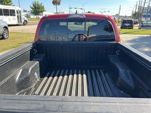 Used 2019 Toyota Tacoma SR5 image 6