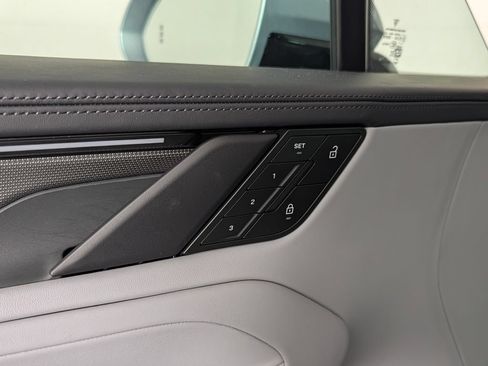 New 2026 Porsche Cayenne Electric AWD/4WD image 27