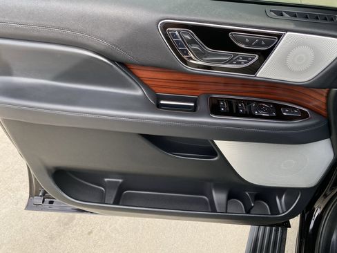 Used 2024 Lincoln Navigator L Reserve image 8