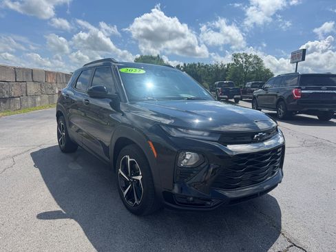 Used 2022 Chevrolet TrailBlazer RS FWD image 1