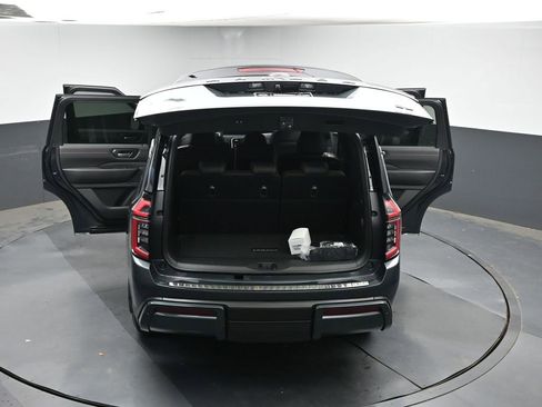 New 2026 Nissan Armada SL image 46