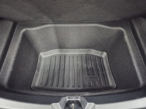 Used 2023 Tesla Model 3 Performance image 36
