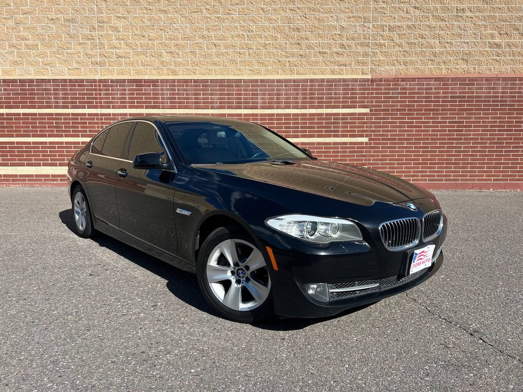 Used 2013 BMW 528i xDrive Sedan AWD/4WD image 1