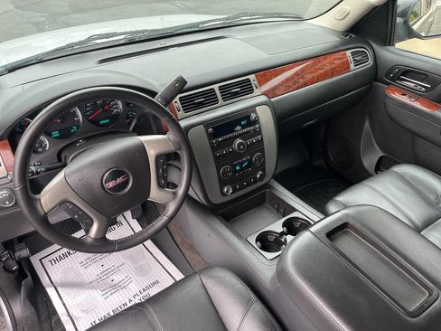 Used 2014 GMC Yukon XL SLT image 28