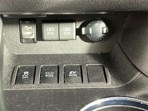 Used 2019 Toyota Highlander Limited Platinum image 25