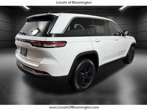 Used 2024 Jeep Grand Cherokee Limited 4xe image 8