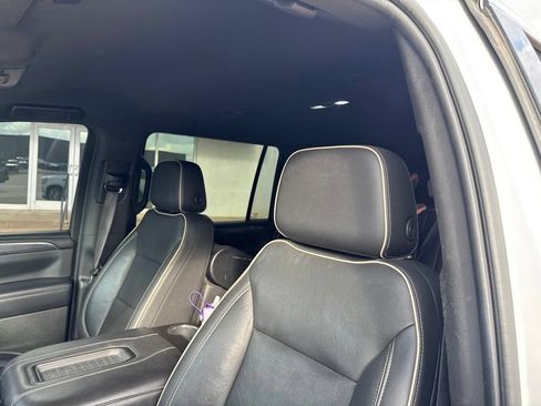 Used 2021 GMC Yukon XL SLT RWD image 11
