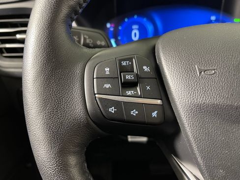 Used 2020 Ford Escape Titanium FWD image 26