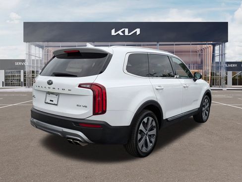 Certified 2021 Kia Telluride EX w/ EX Premium Package FWD image 4