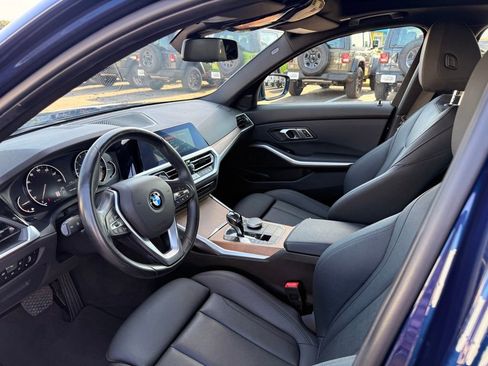 Used 2020 BMW 330i Sedan w/ Driving Assistance Package RWD image 26