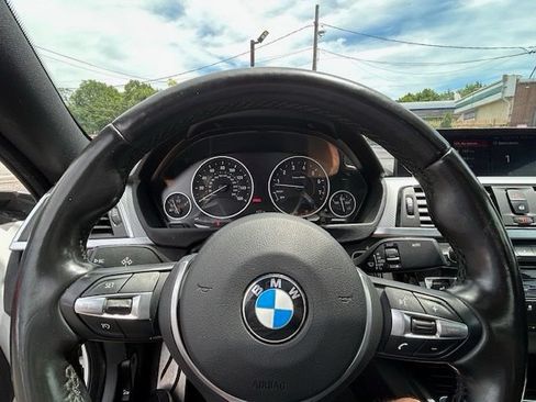 Used 2019 BMW 440i Coupe w/ M Sport Package RWD image 22