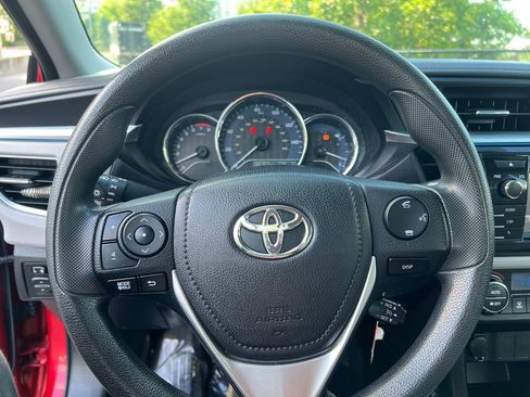 Used 2015 Toyota Corolla LE FWD image 22