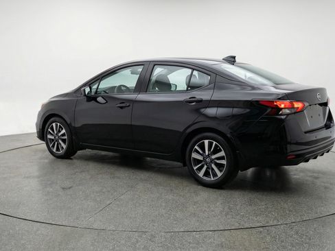 Used 2025 Nissan Versa SV image 6