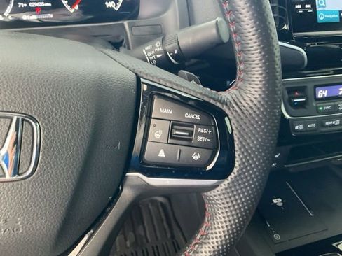 Used 2024 Honda Ridgeline Black Edition image 12