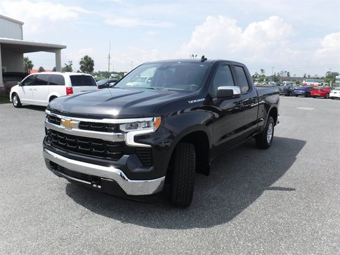 Used 2023 Chevrolet Silverado 1500 LT image 24
