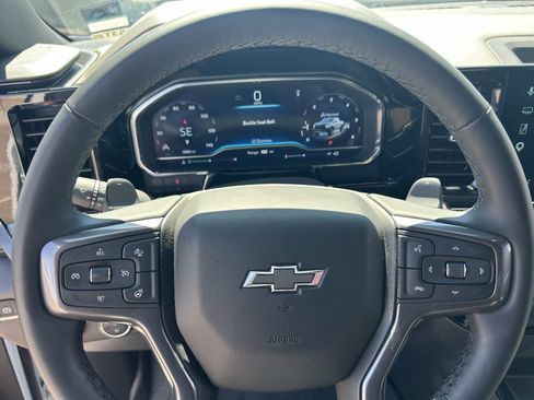 Used 2025 Chevrolet Silverado 1500 ZR2 w/ Technology Package AWD/4WD image 17