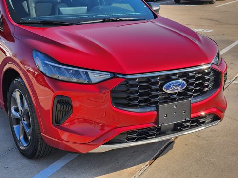 Used 2024 Ford Escape ST-Line w/ Tech Pack #1 image 7